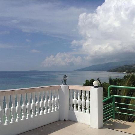 Cronin Residence Resort Oslob Extérieur photo