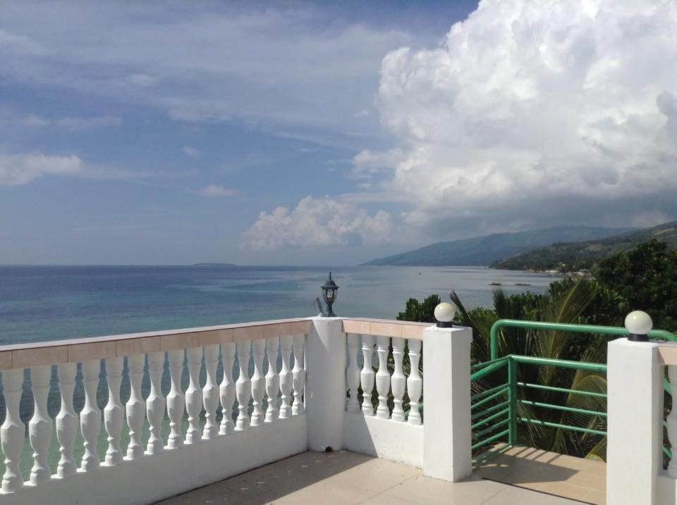 Cronin Residence Resort Oslob Extérieur photo