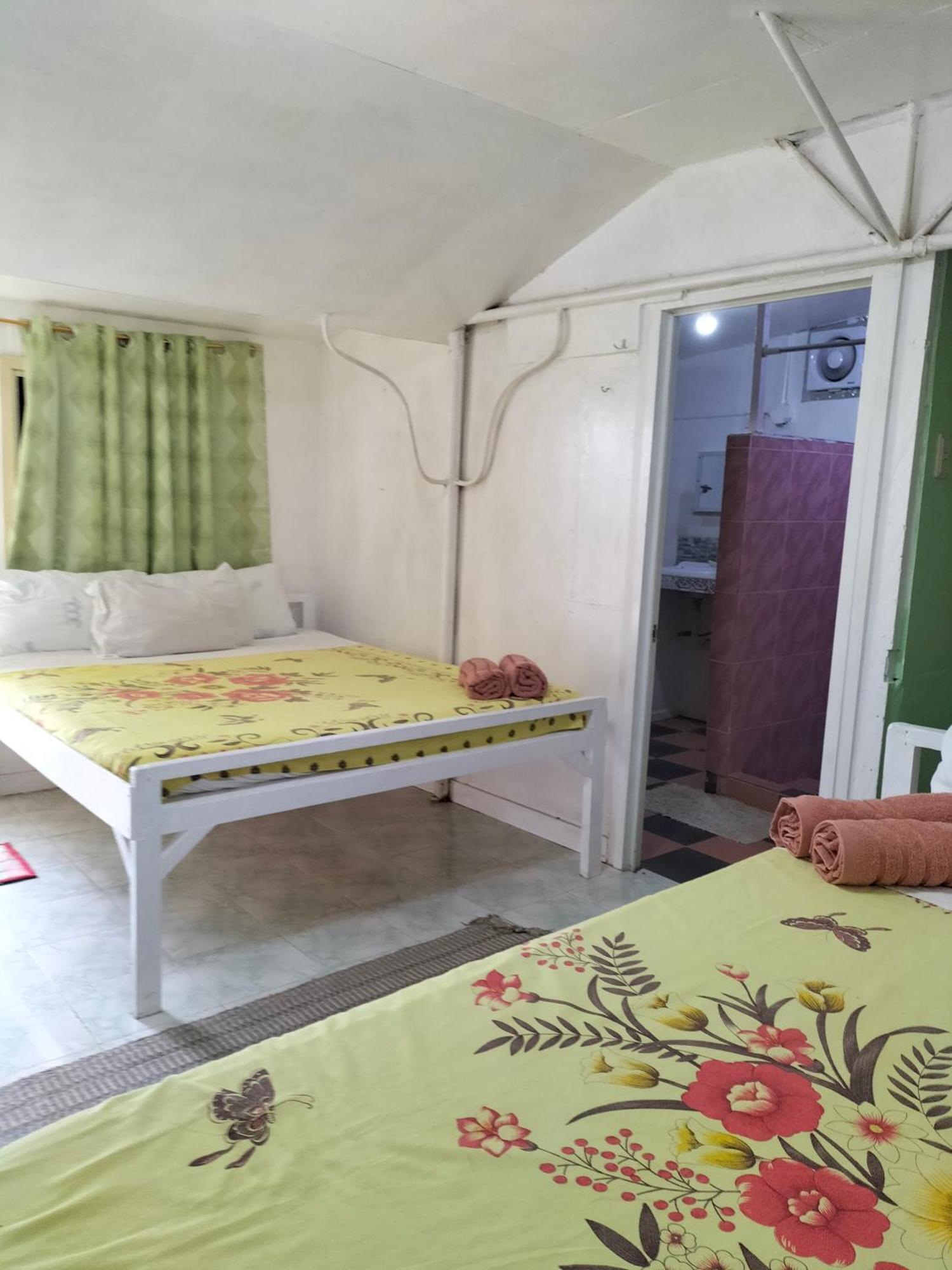 Cronin Residence Resort Oslob Extérieur photo