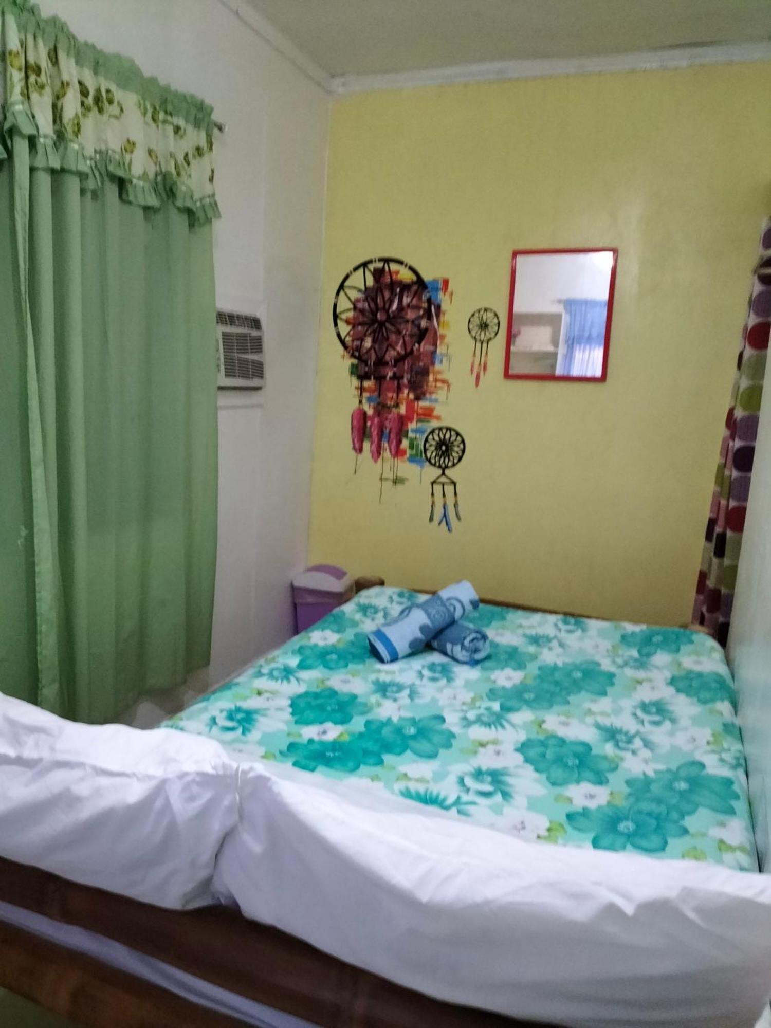 Cronin Residence Resort Oslob Extérieur photo