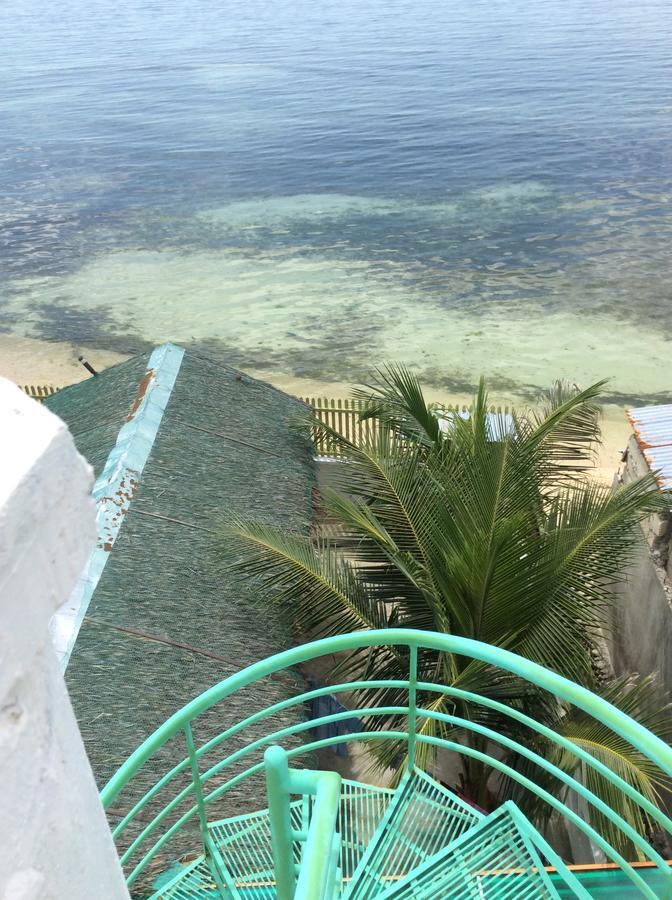 Cronin Residence Resort Oslob Extérieur photo