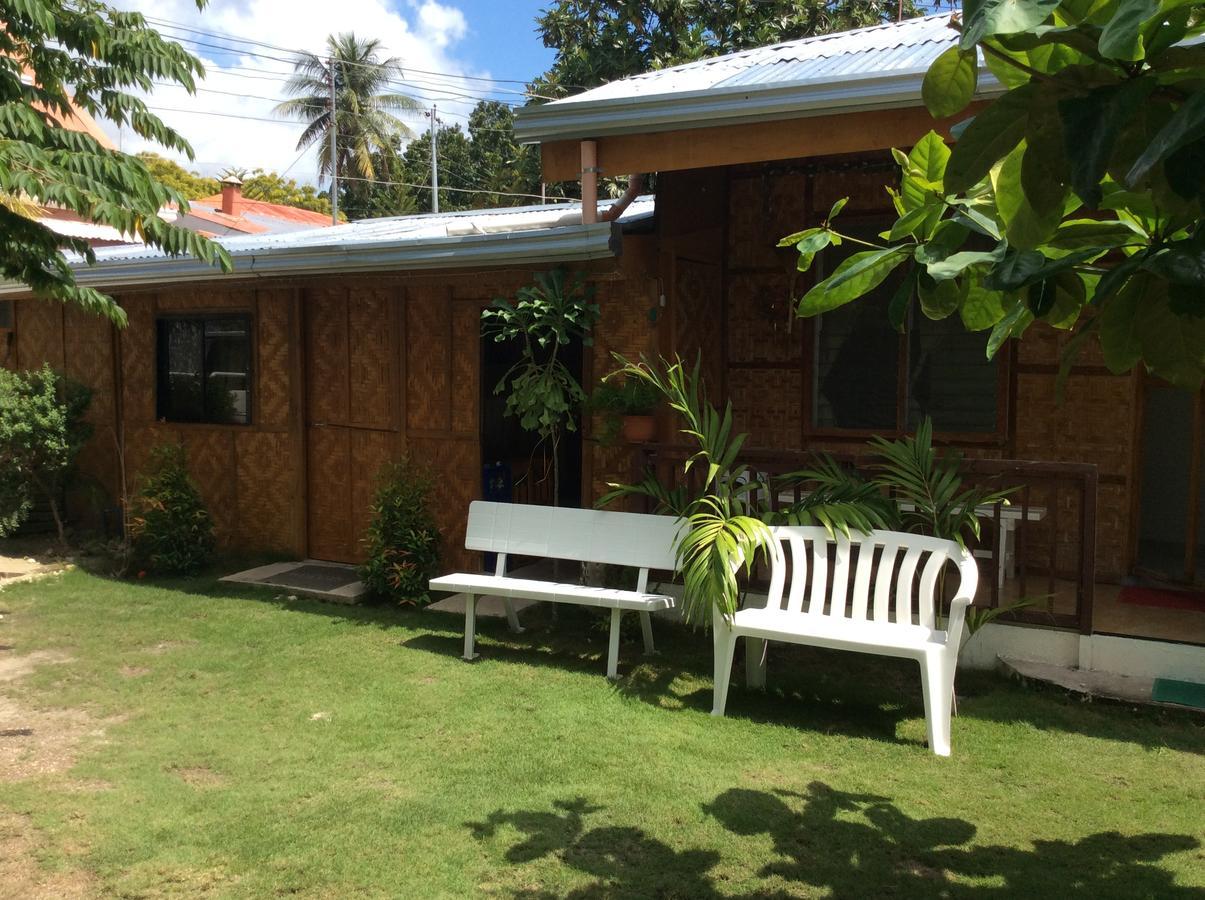 Cronin Residence Resort Oslob Extérieur photo
