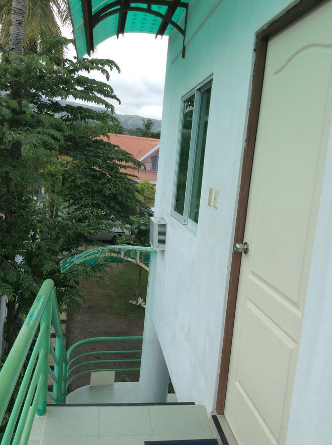 Cronin Residence Resort Oslob Extérieur photo