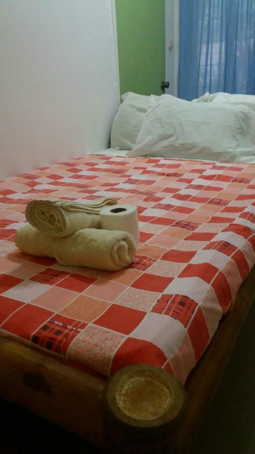 Cronin Residence Resort Oslob Extérieur photo